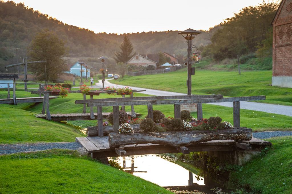 Гостевой дом Country House "Stricev Grunt" Stara Kapela Экстерьер фото